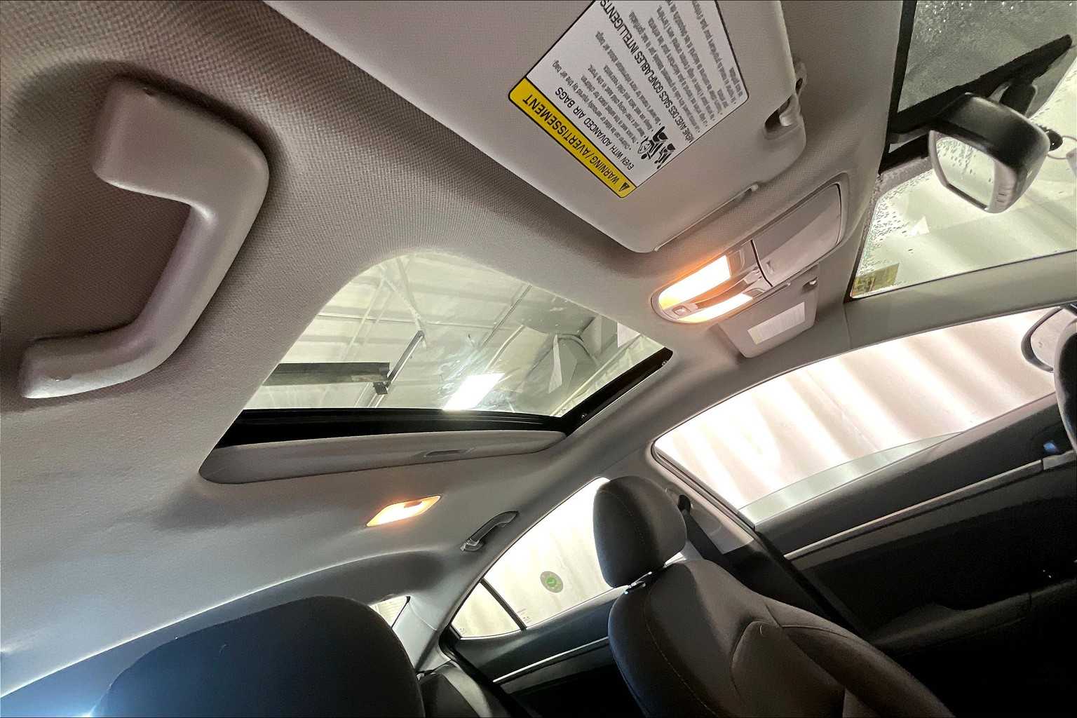 2018 Hyundai Elantra Value Edition - Photo 22