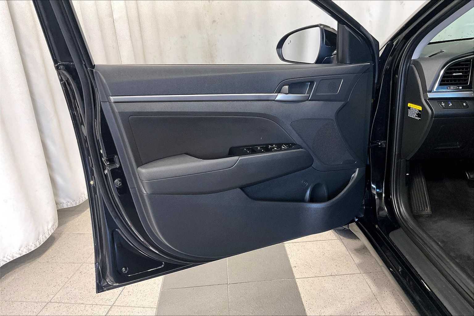 2018 Hyundai Elantra Value Edition - Photo 9