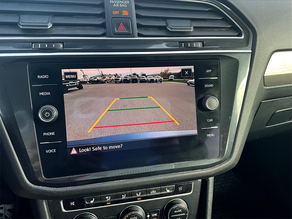 2019 Volkswagen Tiguan 2.0T SE - Photo 19