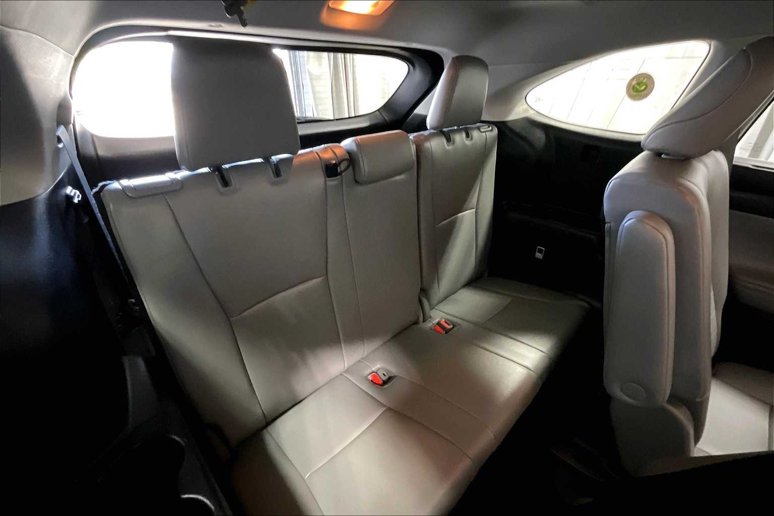 2021 Toyota Highlander XLE - Photo 17