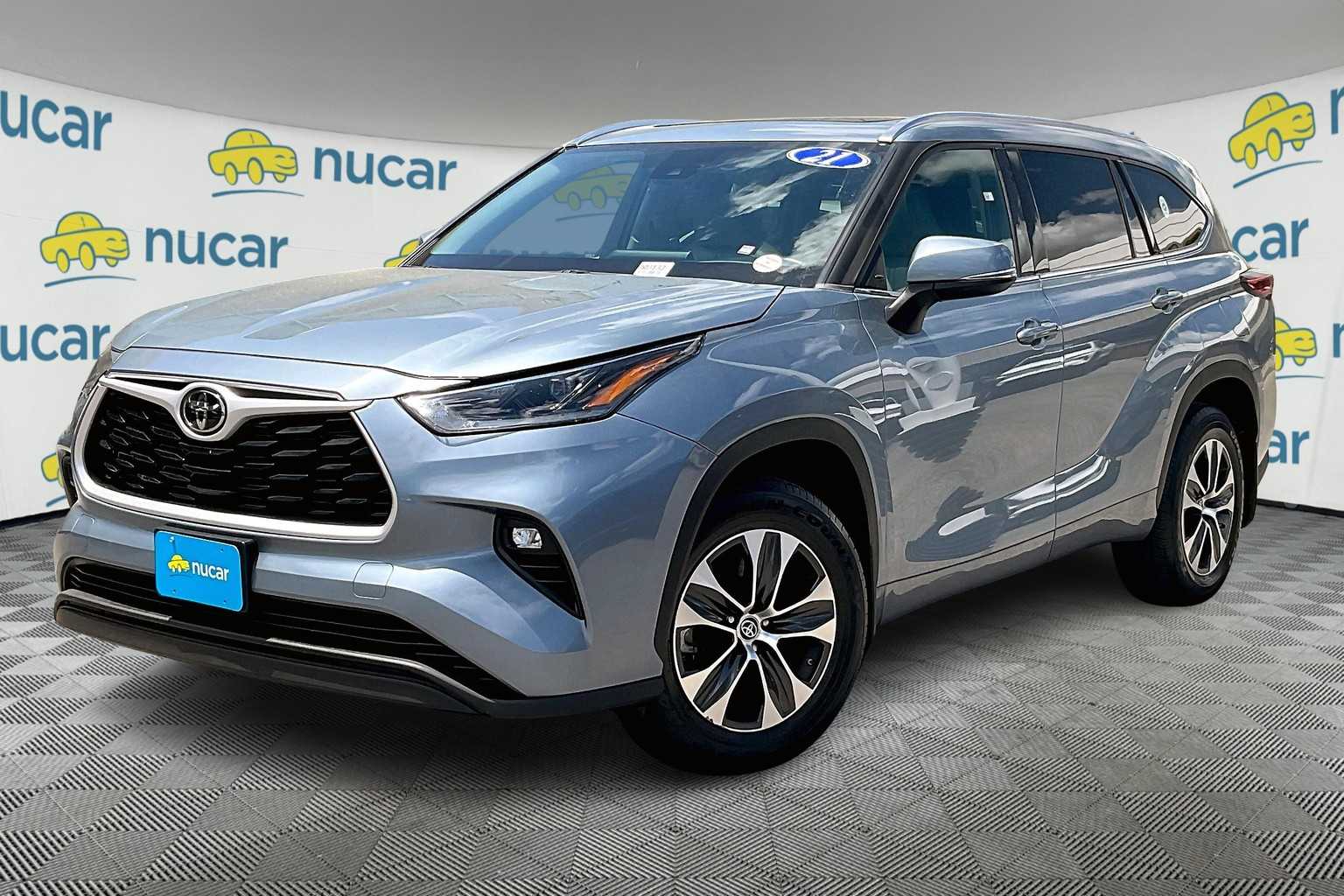 2021 Toyota Highlander XLE - Photo 3
