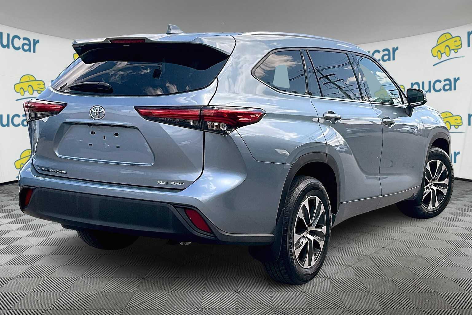 2021 Toyota Highlander XLE - Photo 6