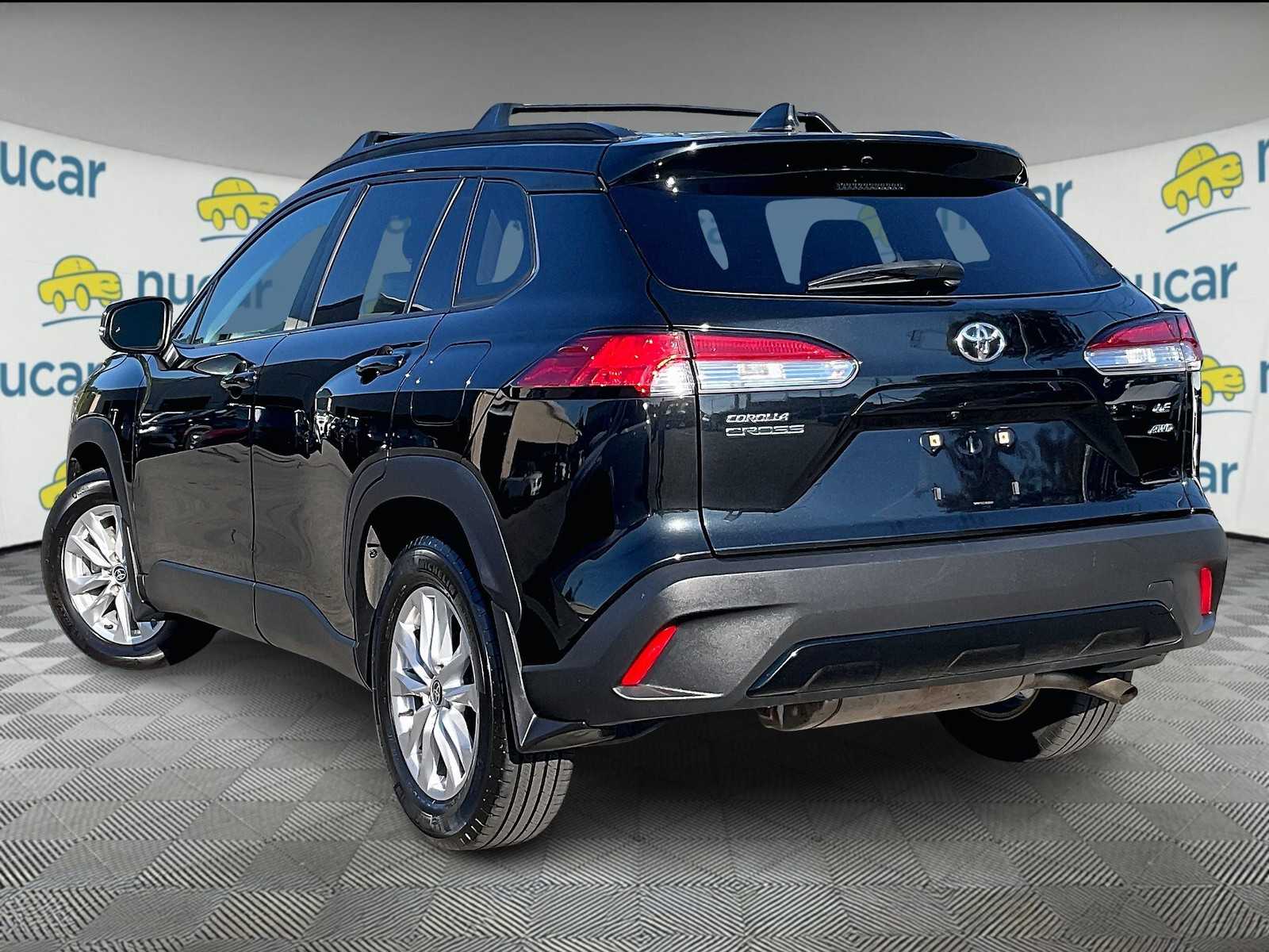 2022 Toyota Corolla Cross LE - Photo 4