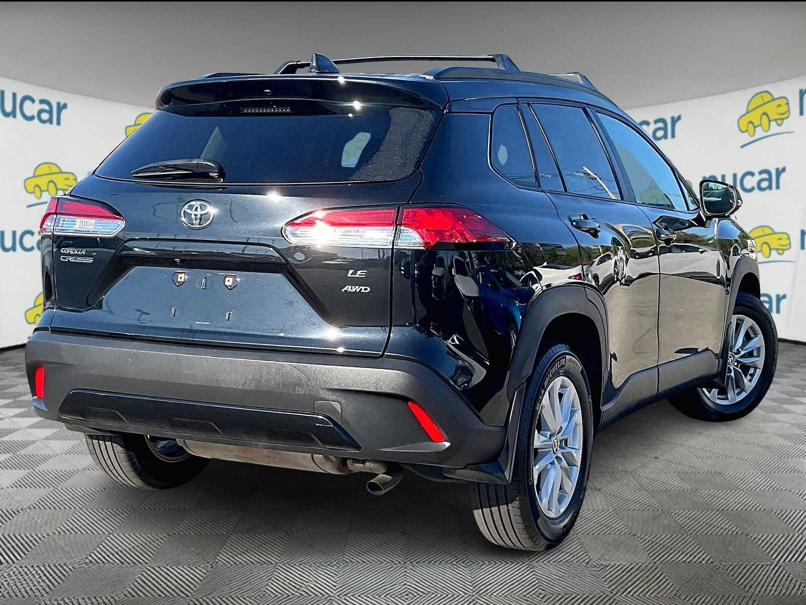 2022 Toyota Corolla Cross LE - Photo 6