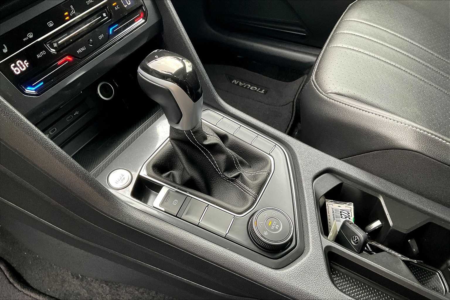 2024 Volkswagen Tiguan SE - Photo 20