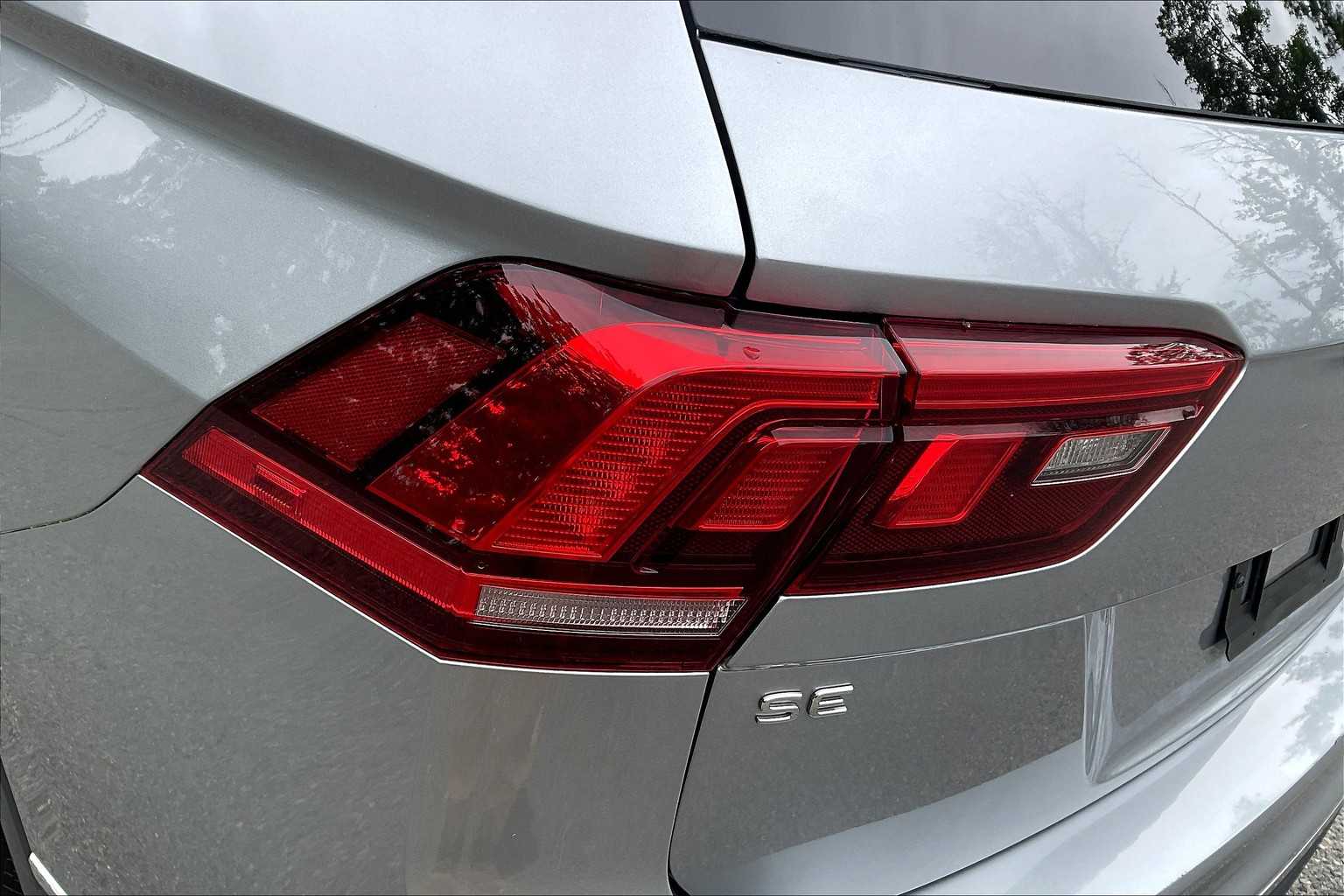 2024 Volkswagen Tiguan SE - Photo 32