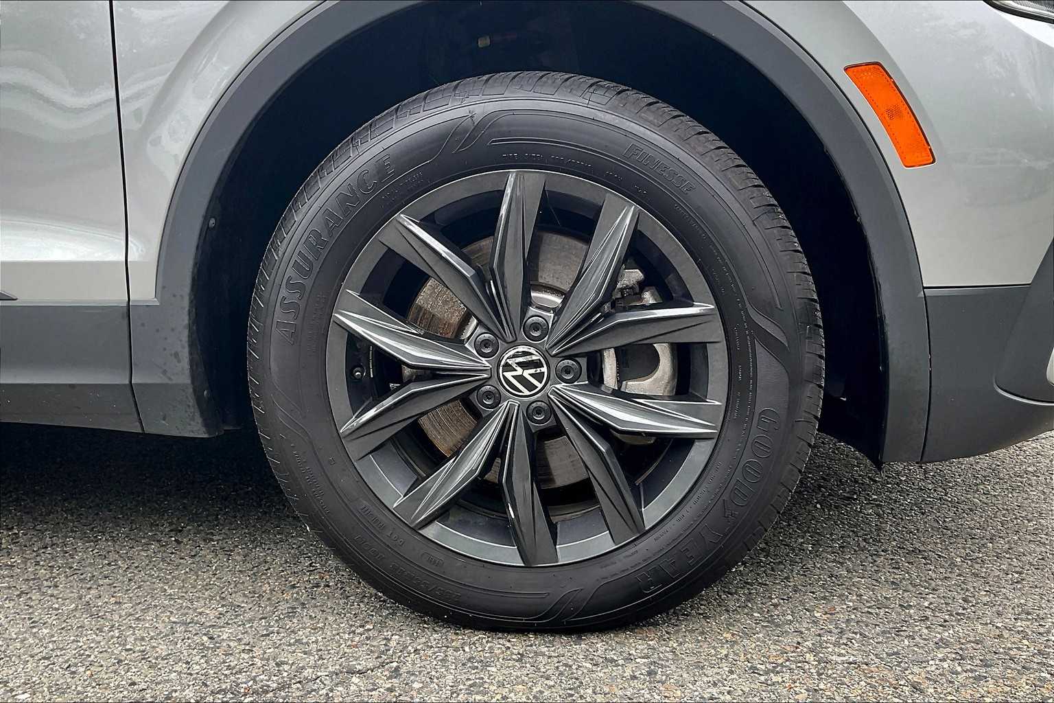 2024 Volkswagen Tiguan SE - Photo 7