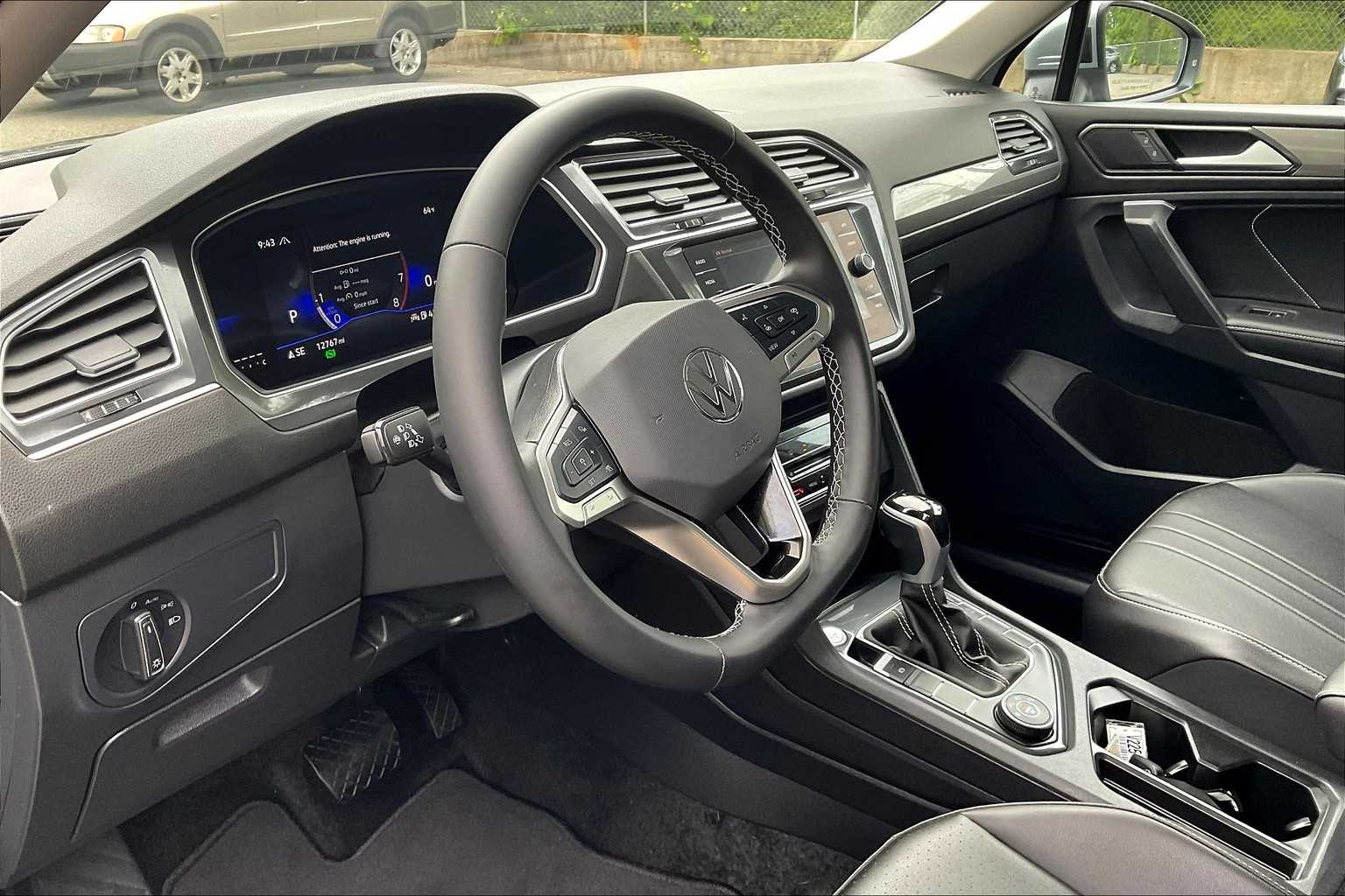 2024 Volkswagen Tiguan SE - Photo 8
