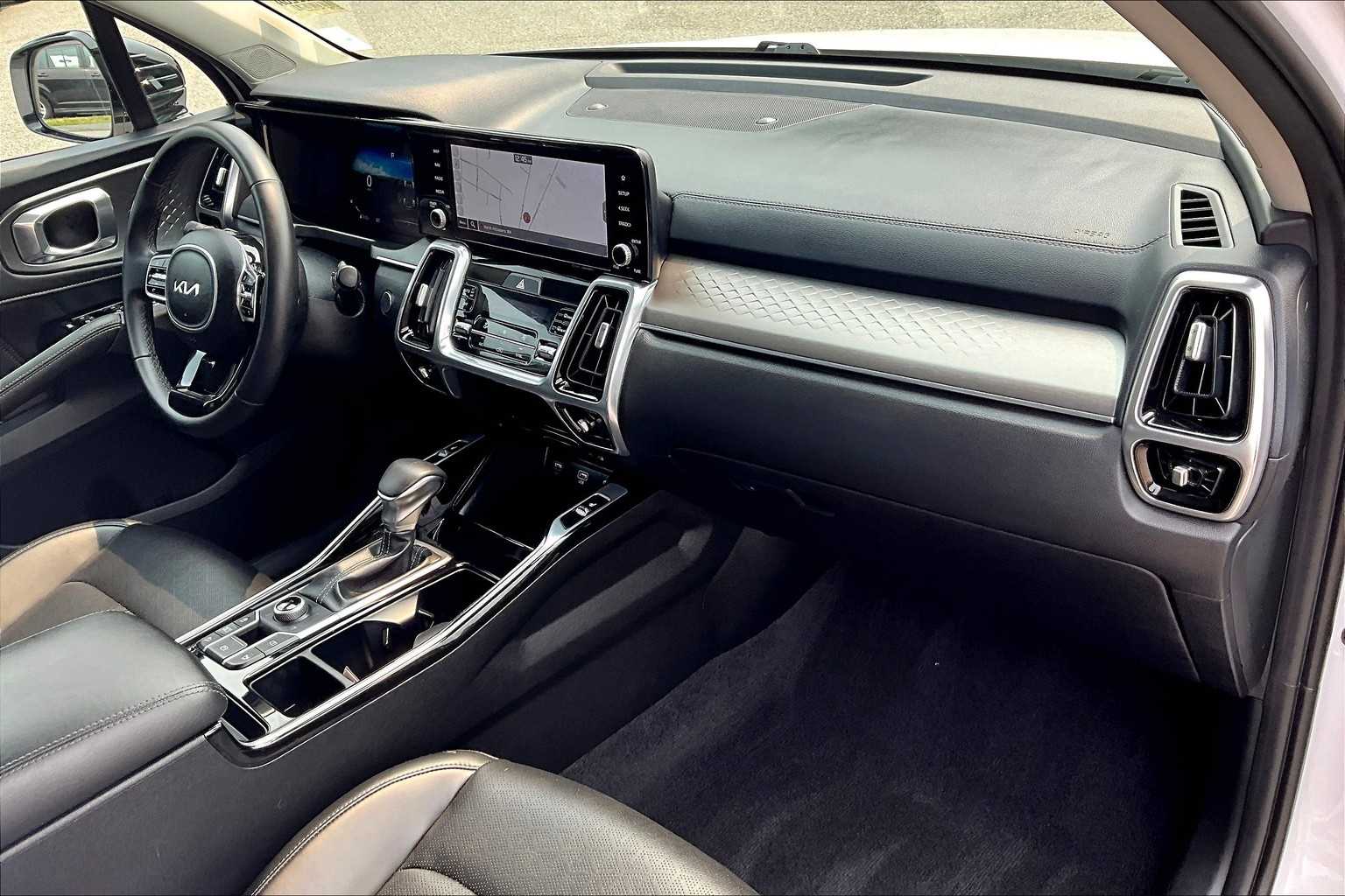 2023 Kia Sorento SX - Photo 14