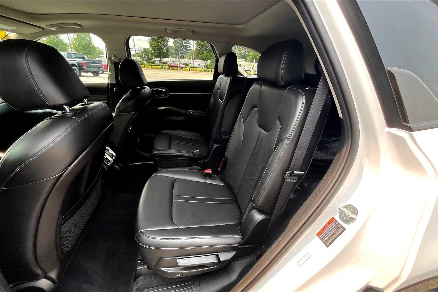 2023 Kia Sorento SX - Photo 15