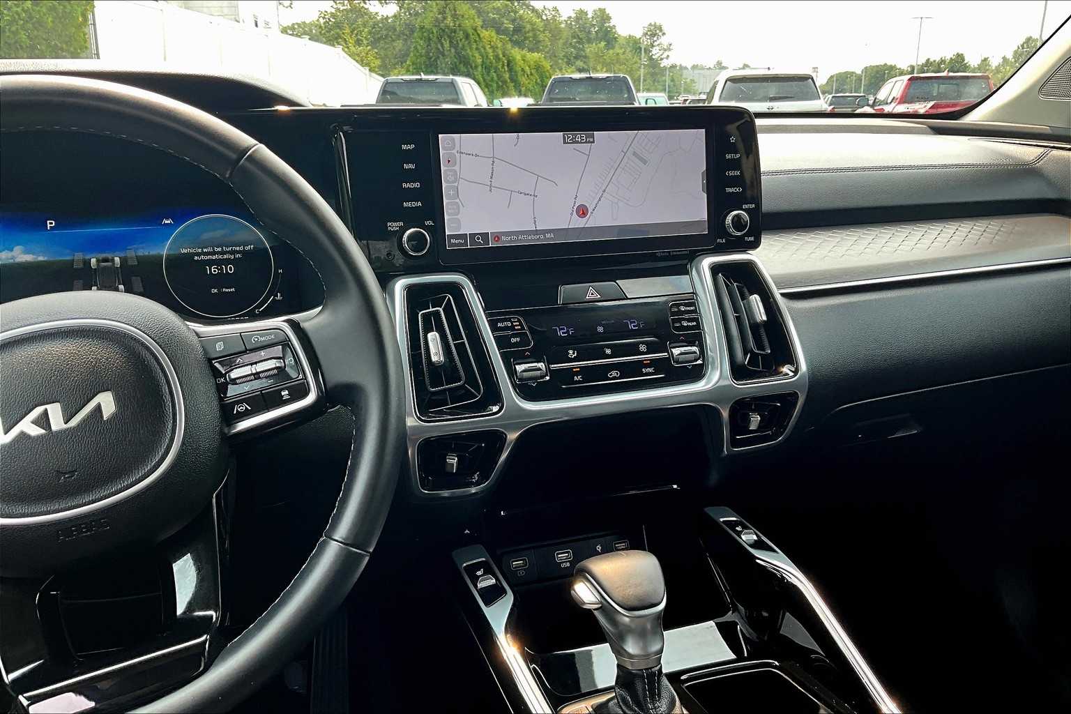 2023 Kia Sorento SX - Photo 18