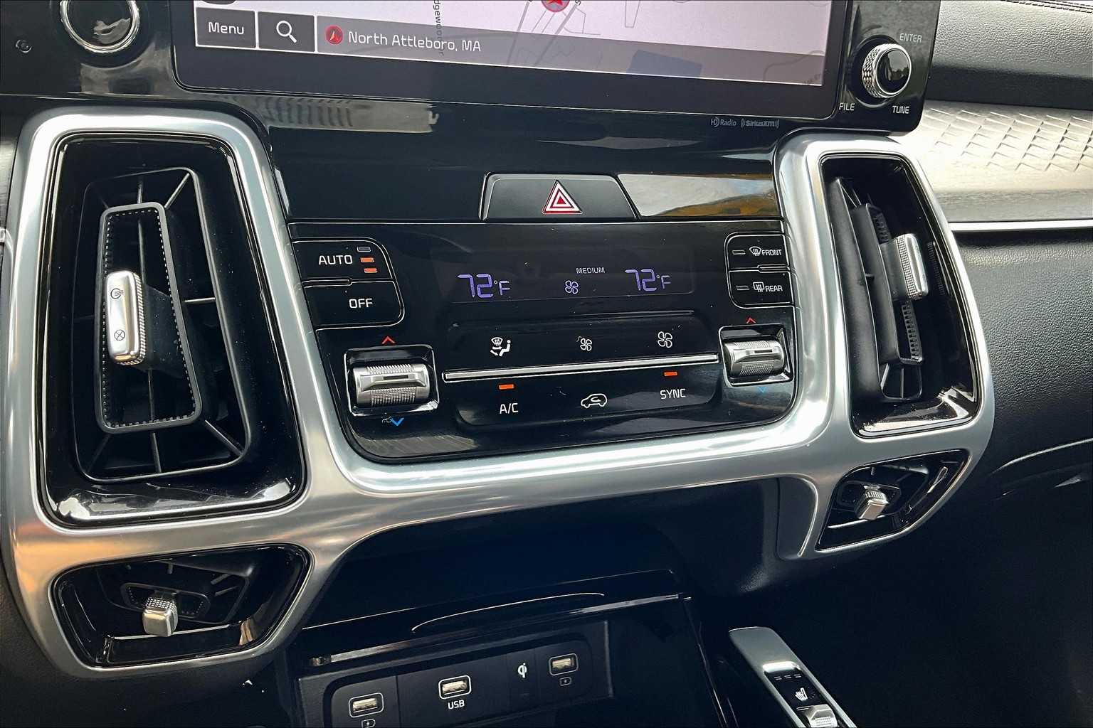 2023 Kia Sorento SX - Photo 26