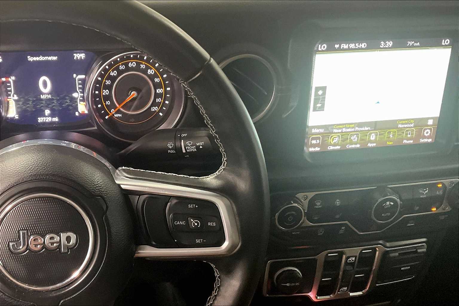 2022 Jeep Gladiator Overland - Photo 18