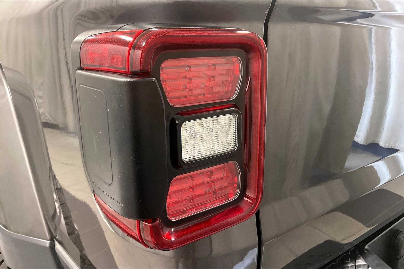 2022 Jeep Gladiator Overland - Photo 34