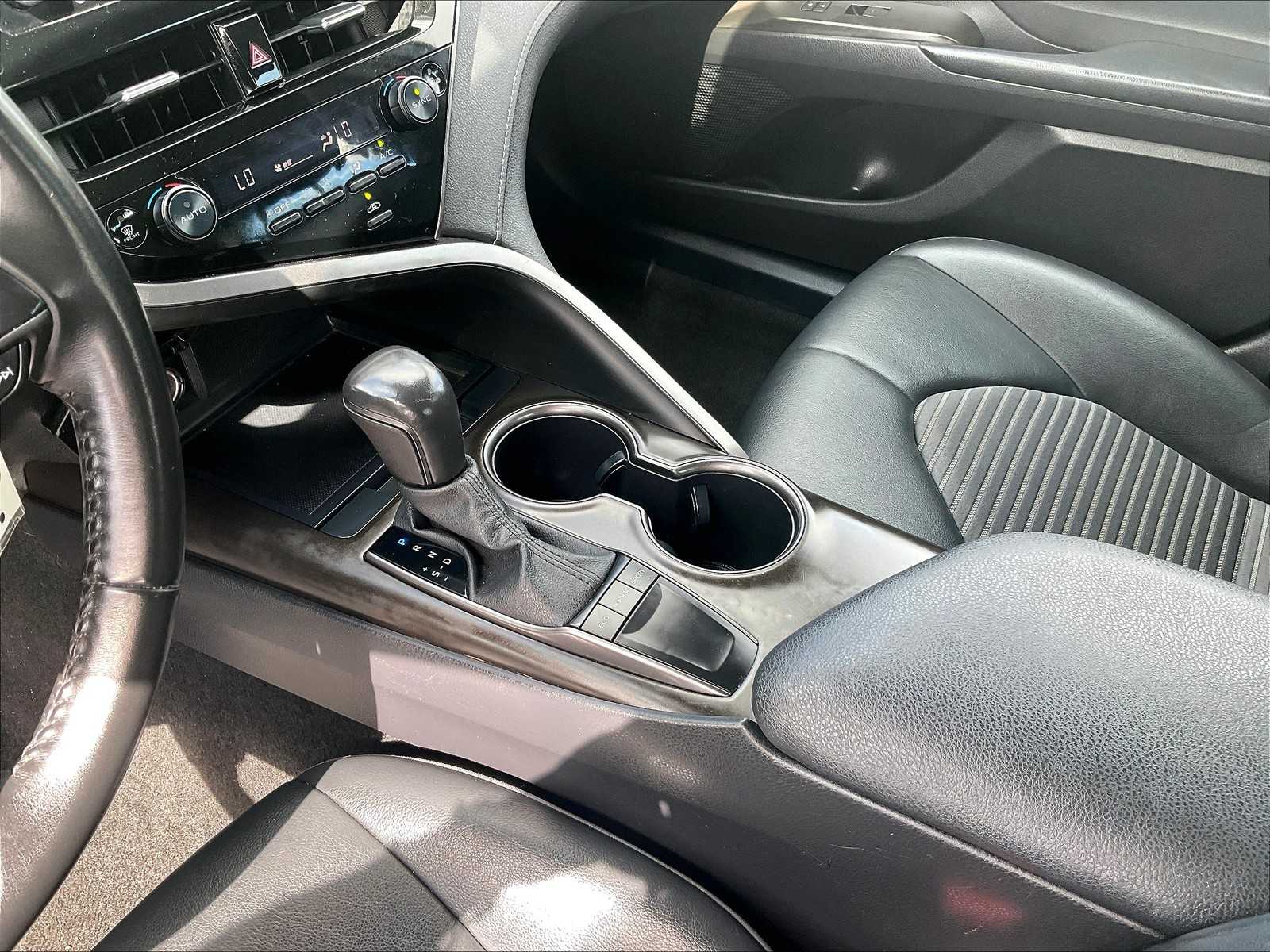 2023 Toyota Camry SE - Photo 20