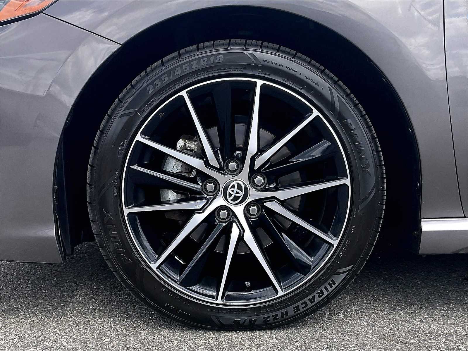 2023 Toyota Camry SE - Photo 7