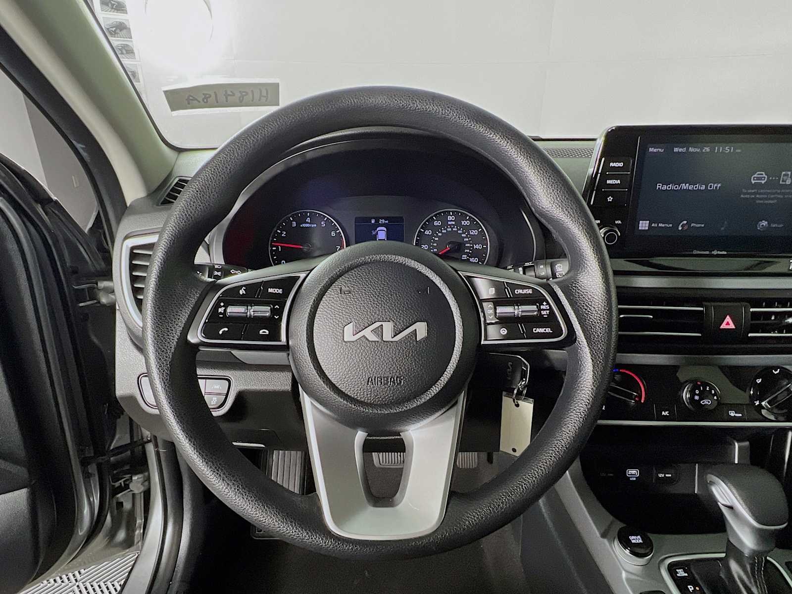 2023 Kia Seltos LX - Photo 11