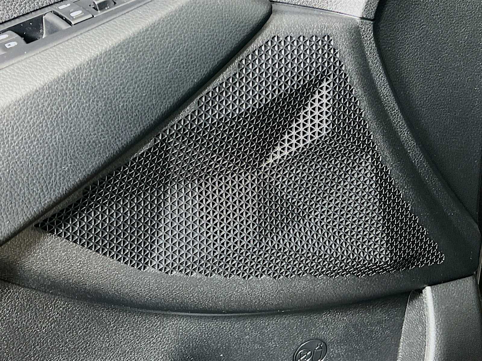 2023 Kia Seltos LX - Photo 18