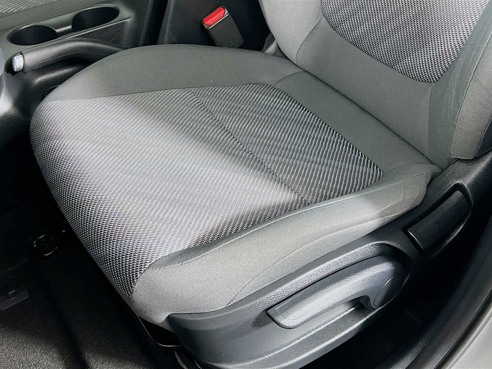 2023 Kia Seltos LX - Photo 19