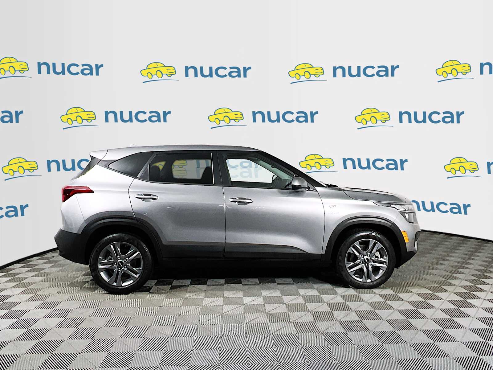 2023 Kia Seltos LX - Photo 8