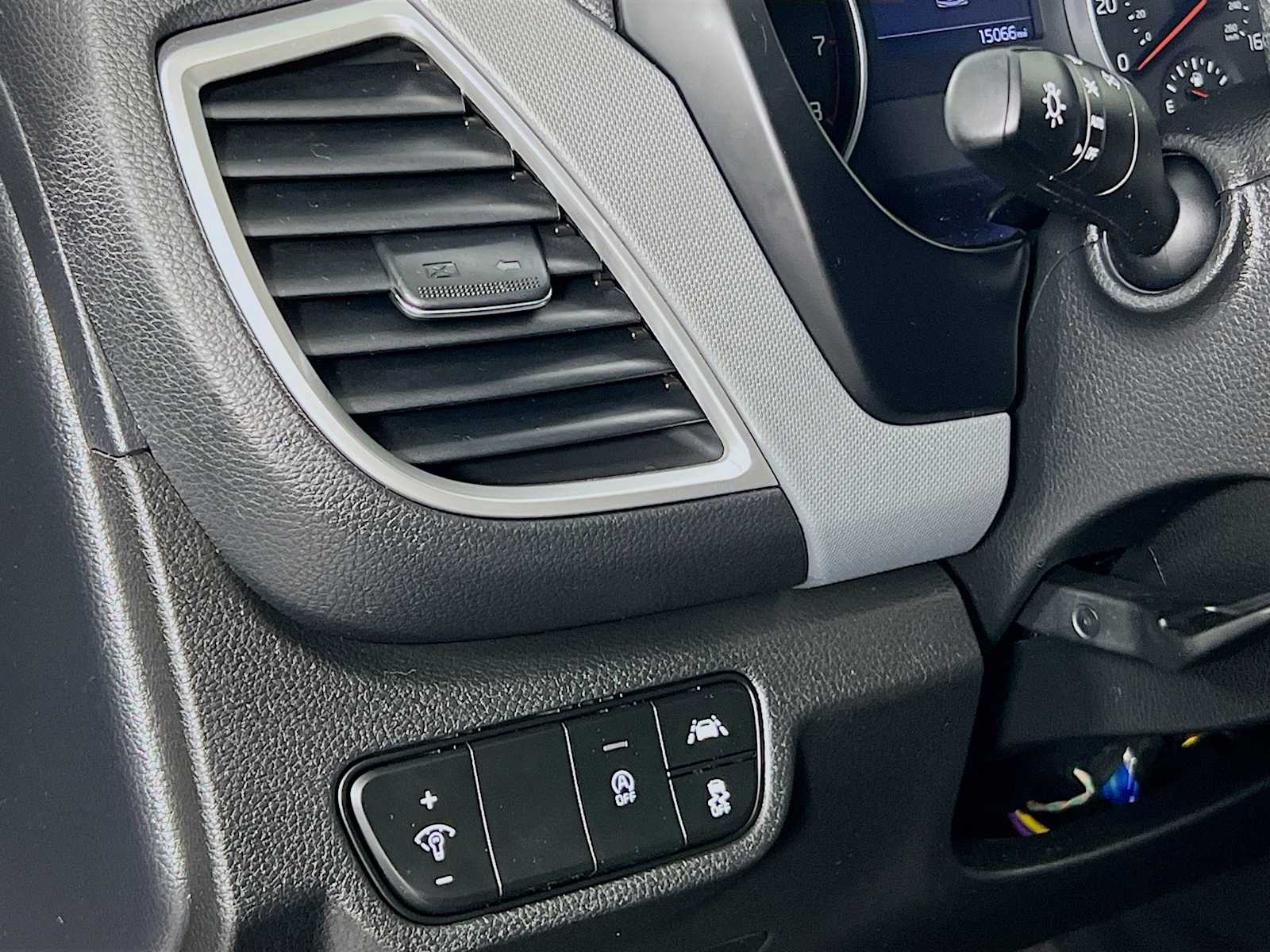 2023 Kia Seltos LX - Photo 10