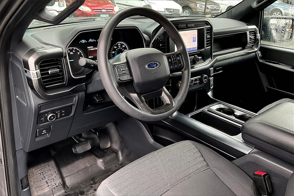 2022 Ford F-150 XL - Photo 8