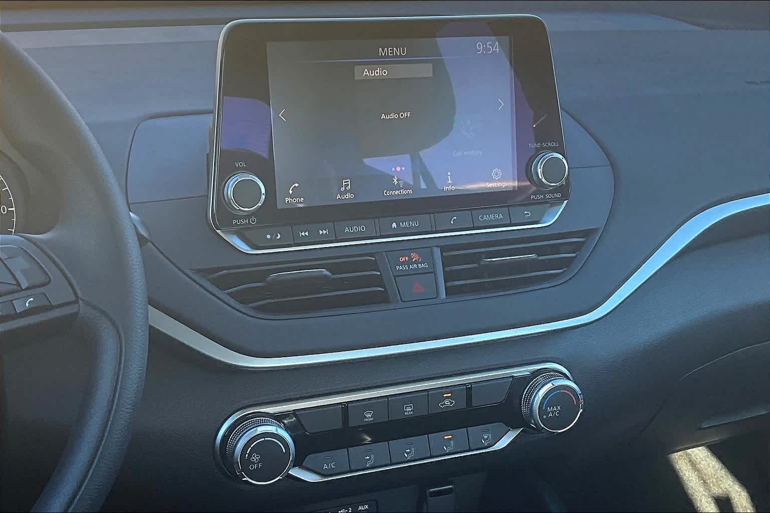 2025 Nissan Altima S - Photo 12