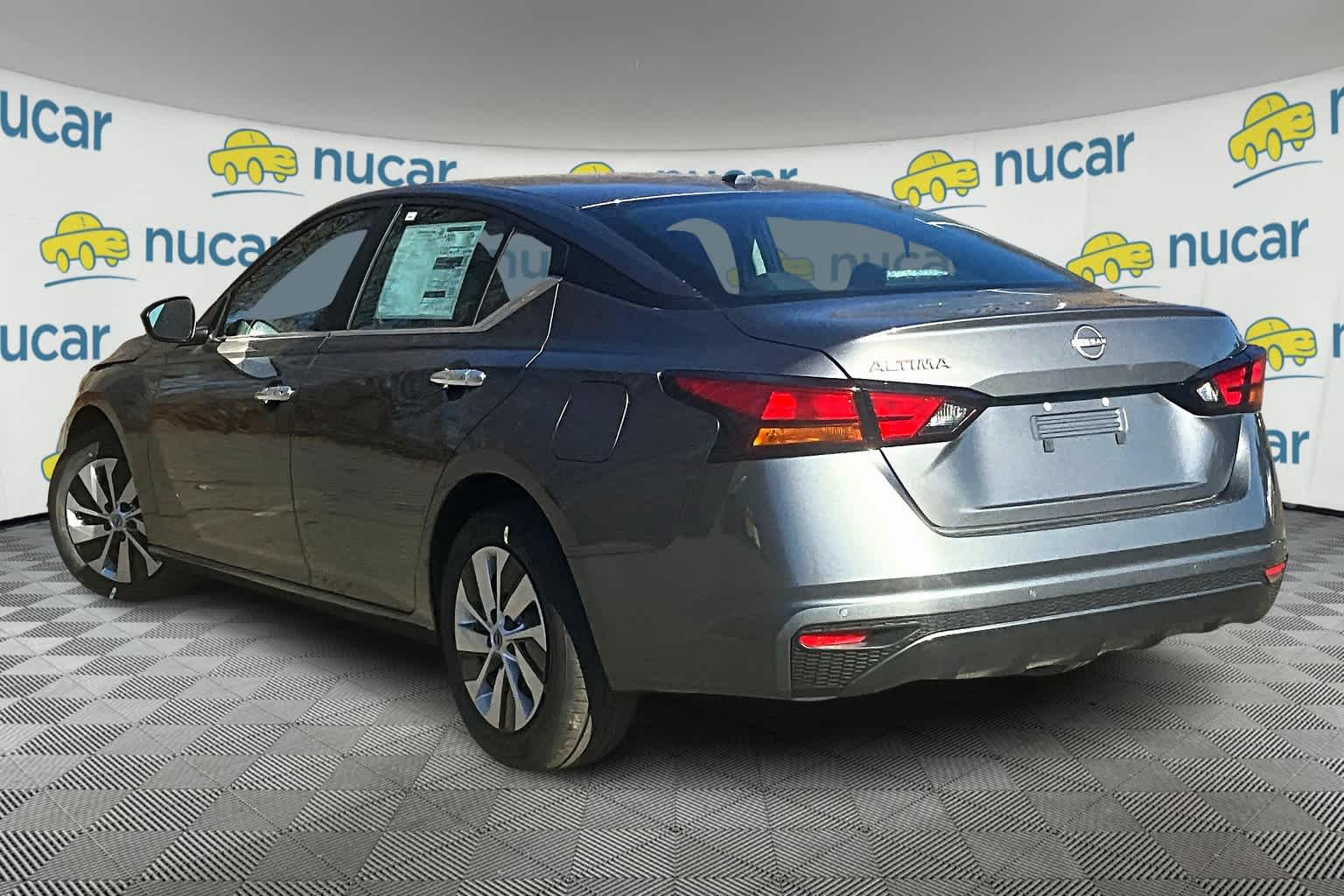 2025 Nissan Altima S - Photo 4