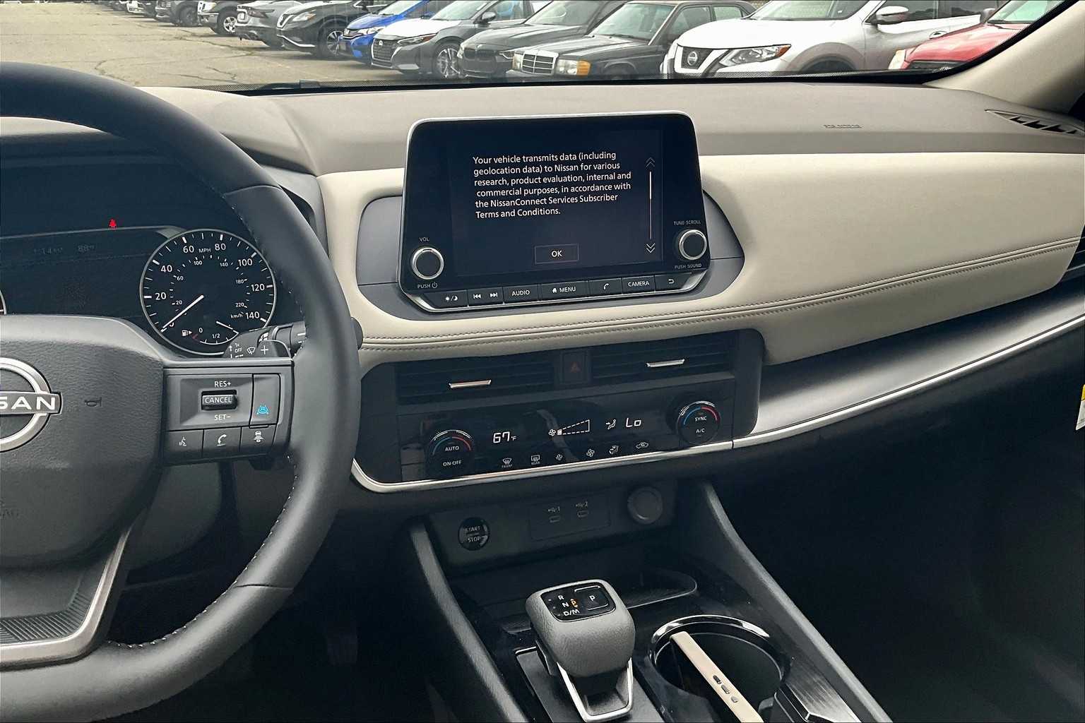 2025 Nissan Rogue SV - Photo 12