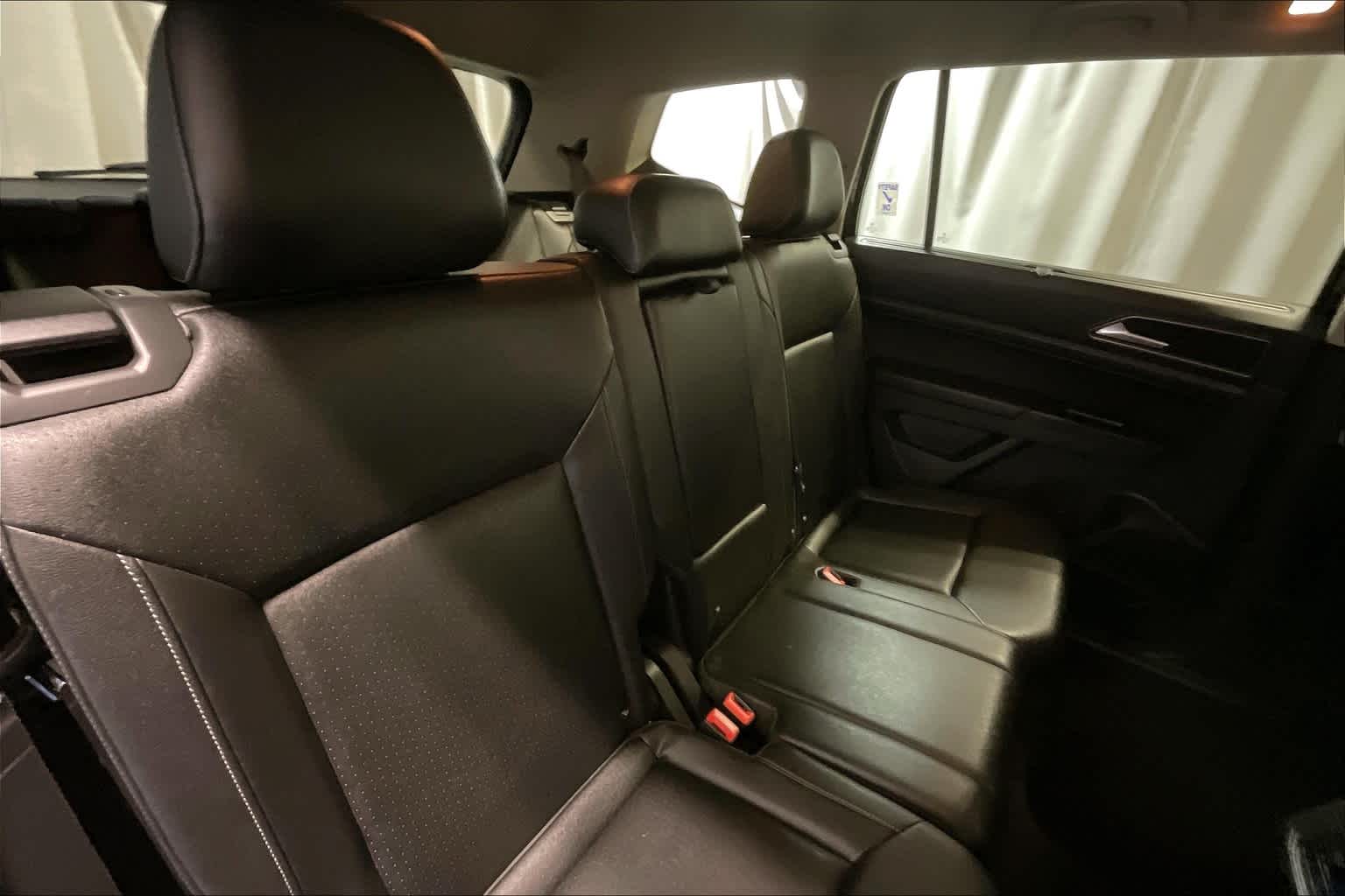 2018 Volkswagen Atlas 3.6L V6 SEL - Photo 16