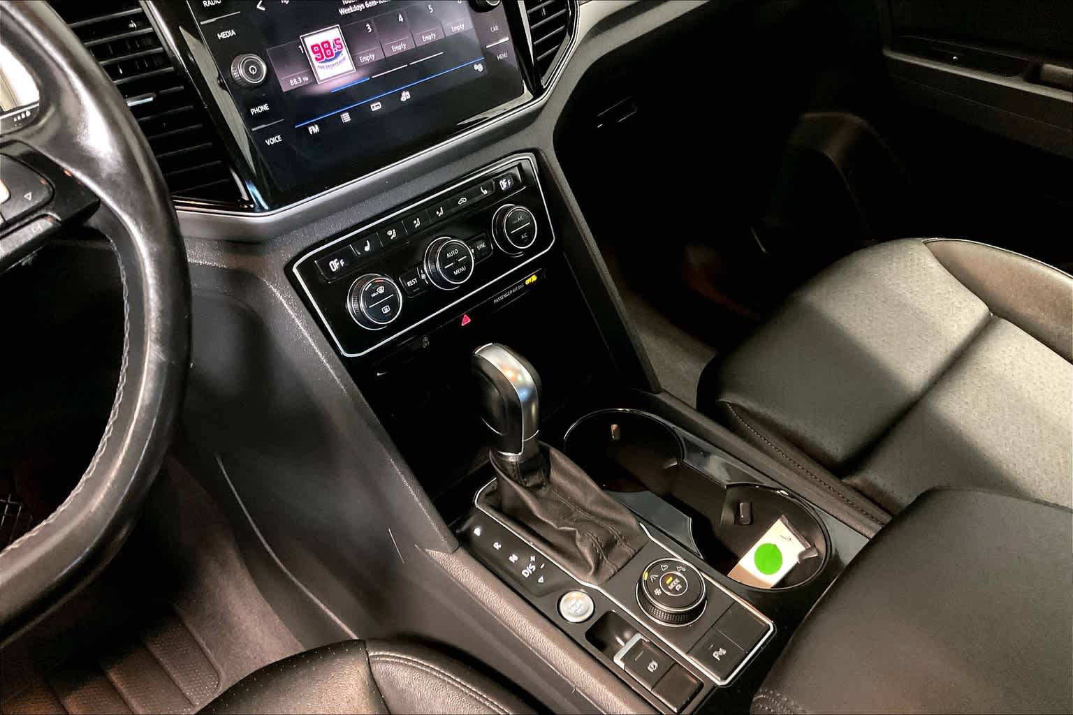 2018 Volkswagen Atlas 3.6L V6 SEL - Photo 21