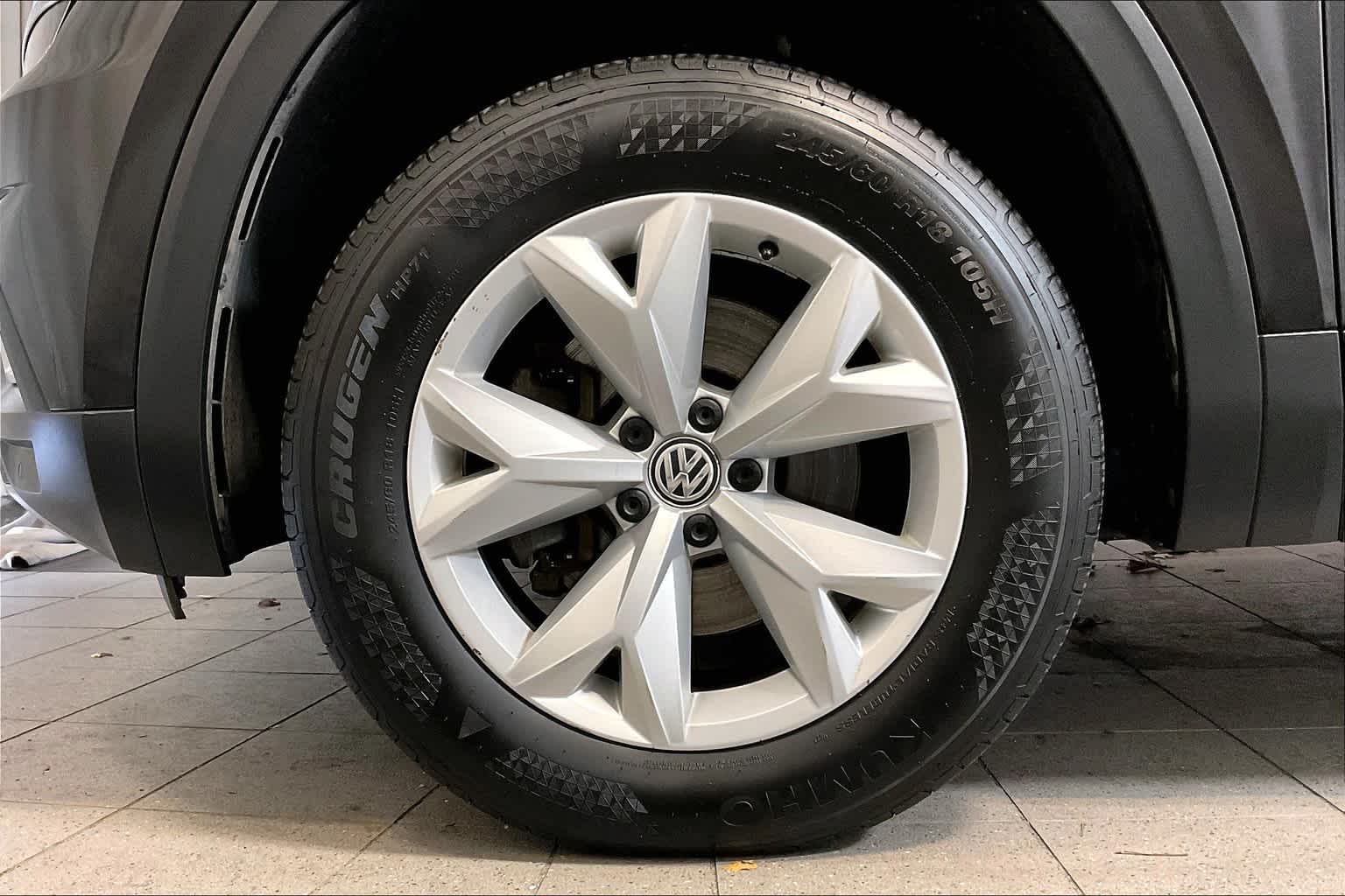 2018 Volkswagen Atlas 3.6L V6 SEL - Photo 7