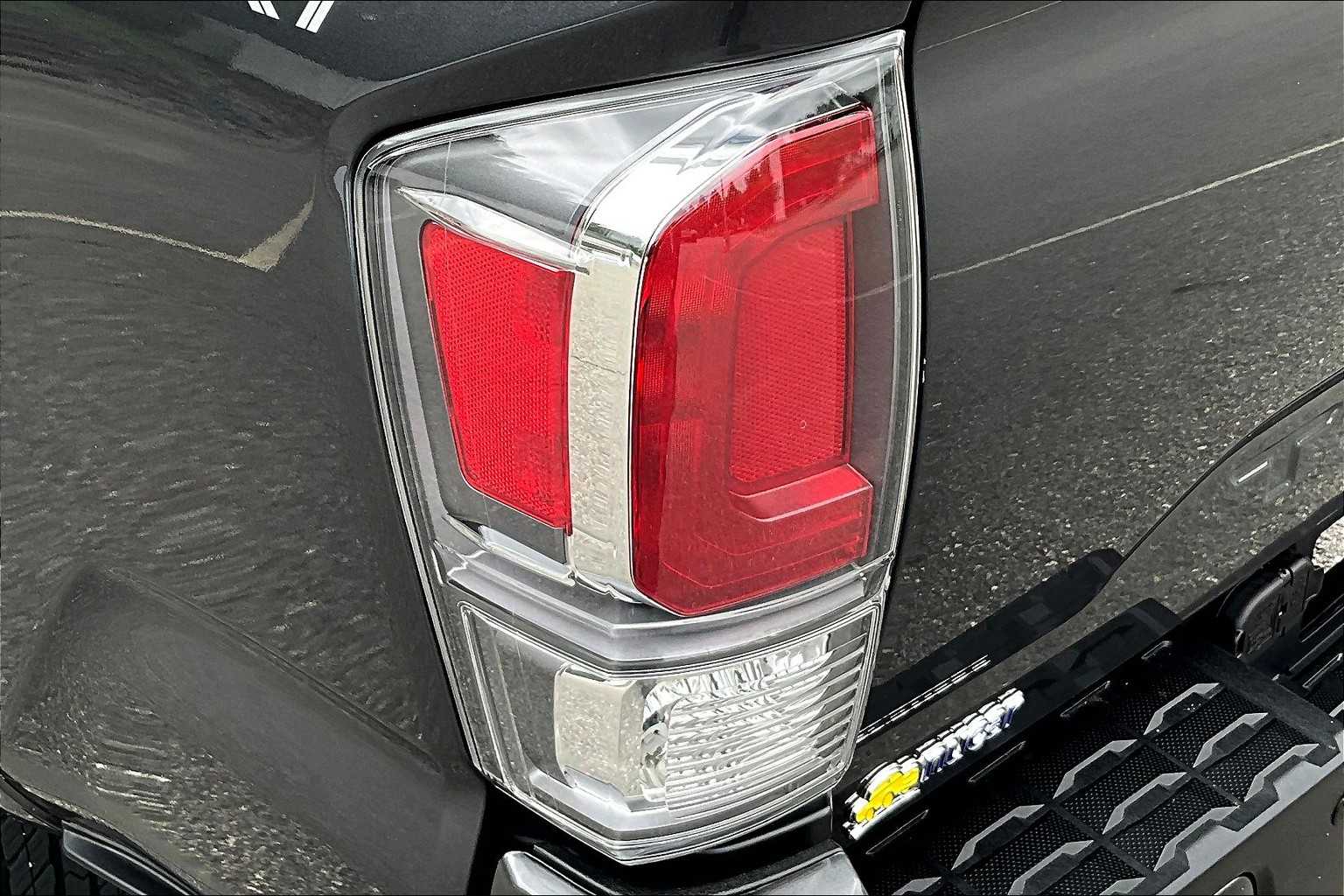 2023 Toyota Tacoma TRD Sport - Photo 35