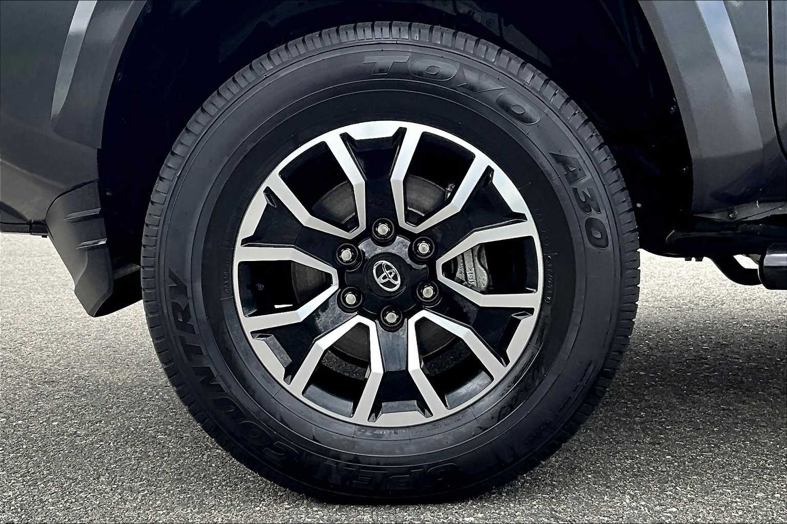 2023 Toyota Tacoma TRD Sport - Photo 7
