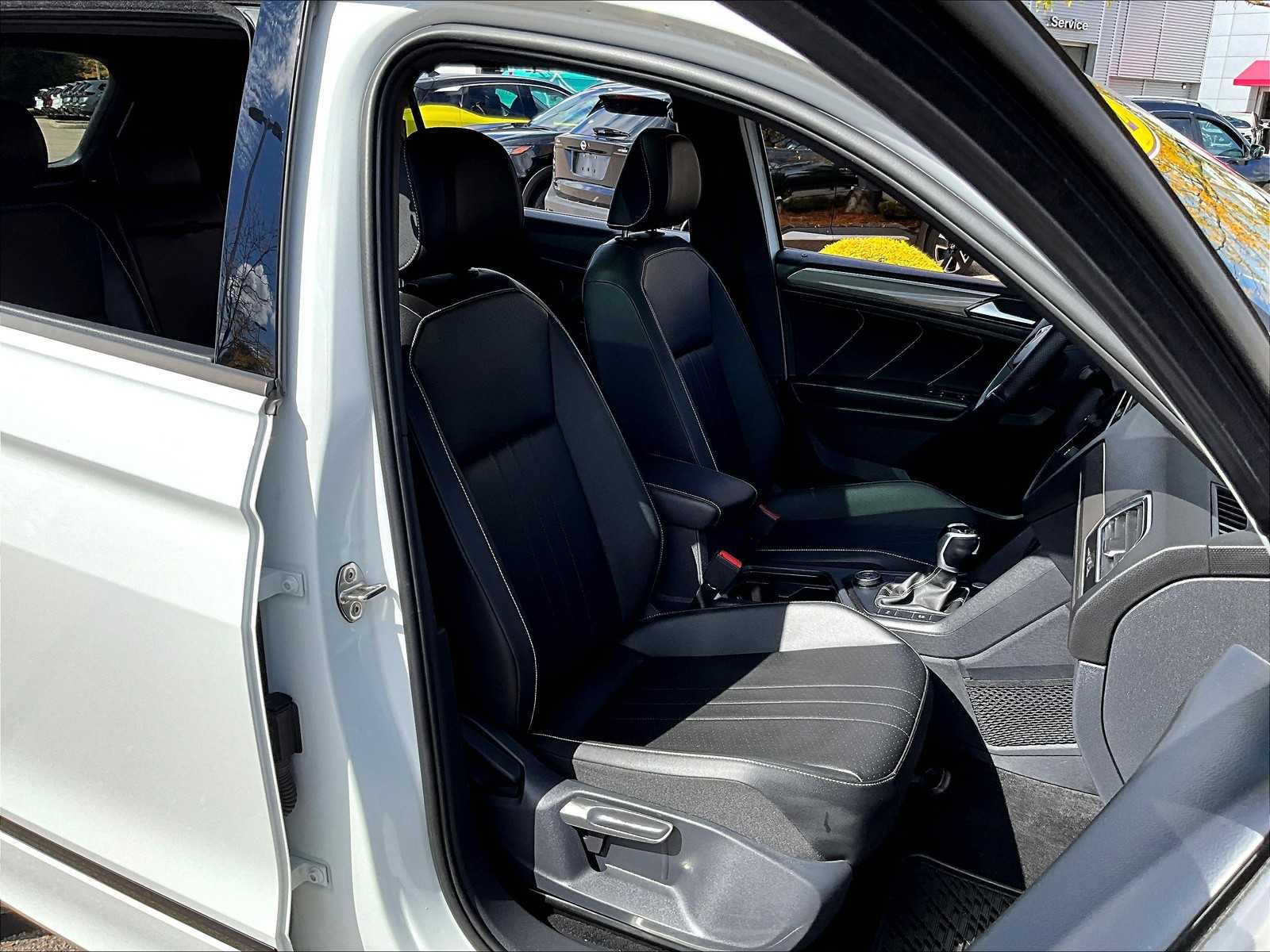 2022 Volkswagen Tiguan SE R-Line Black - Photo 11