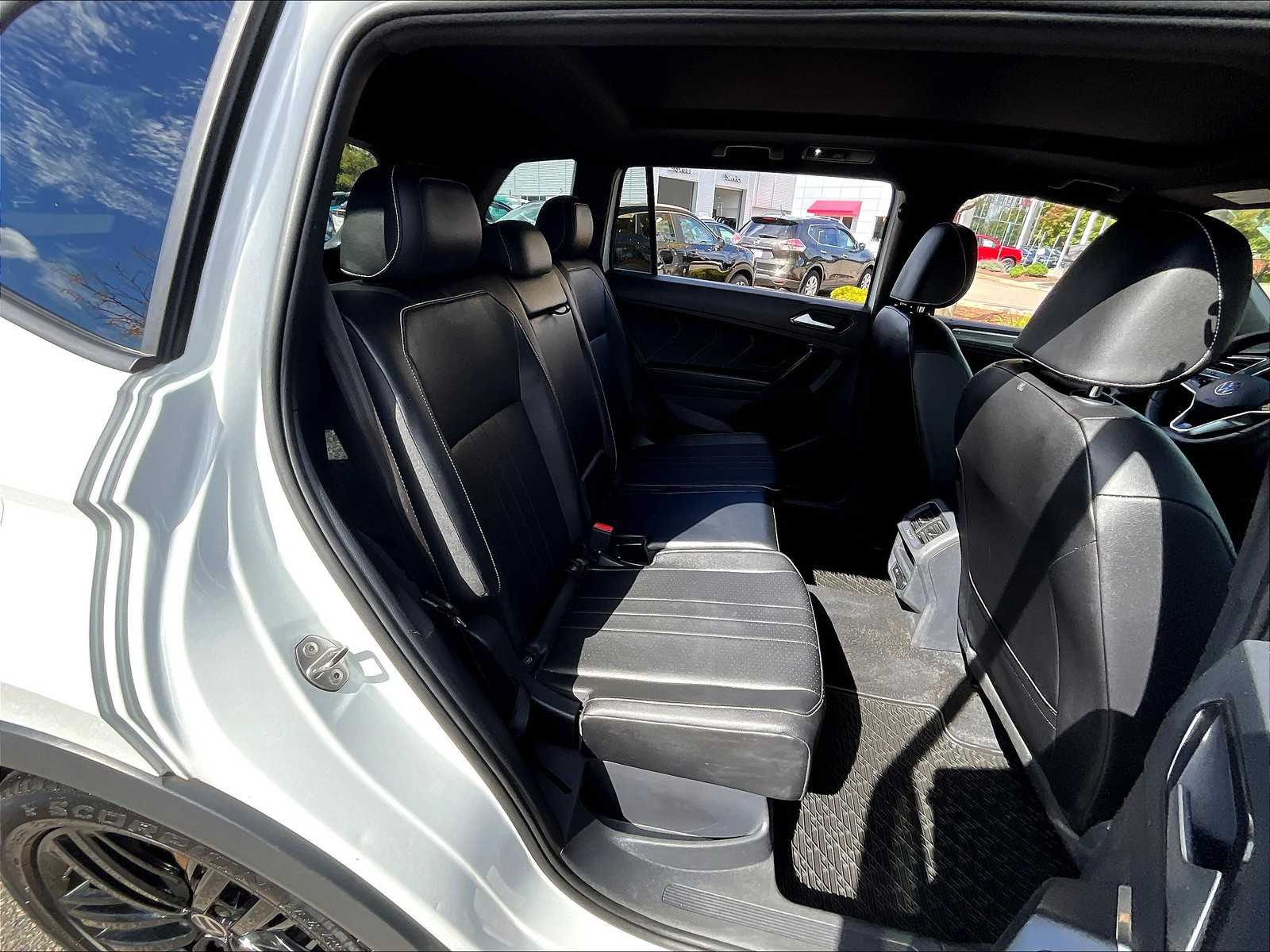 2022 Volkswagen Tiguan SE R-Line Black - Photo 16