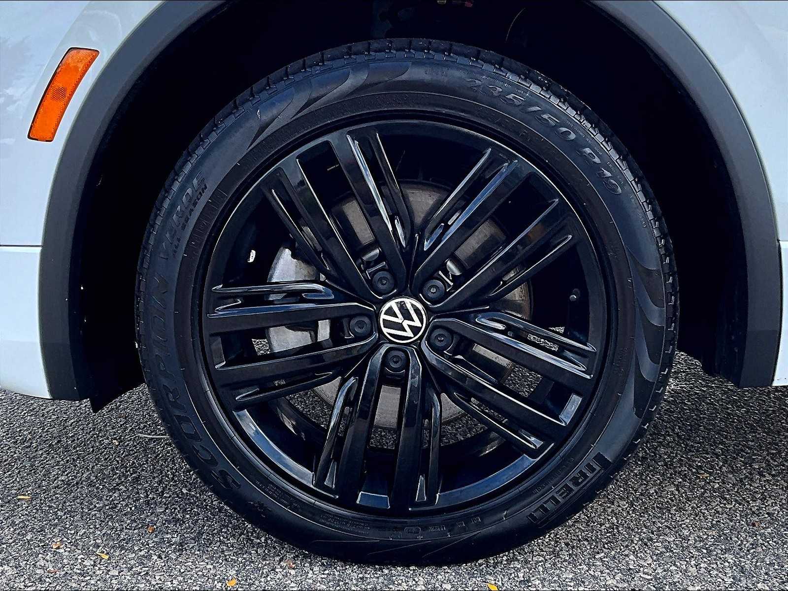 2022 Volkswagen Tiguan SE R-Line Black - Photo 7