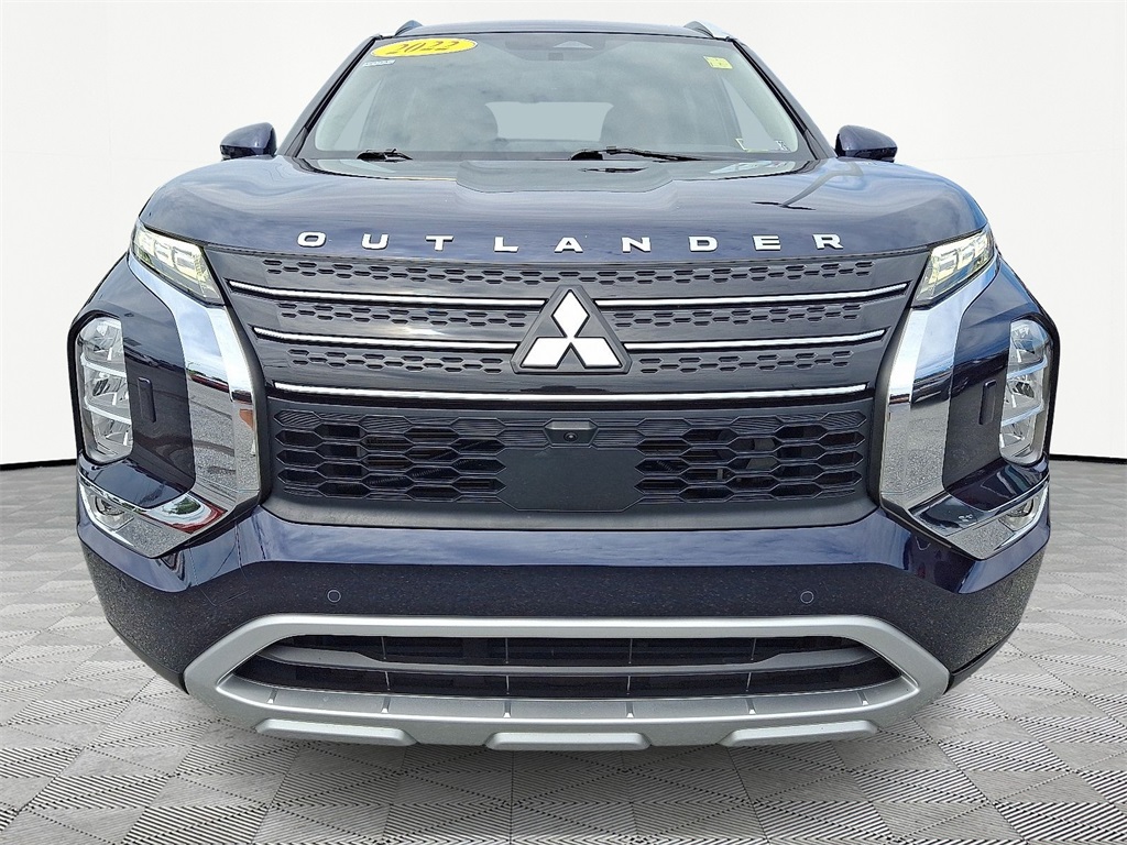 2022 Mitsubishi Outlander SE - Photo 2