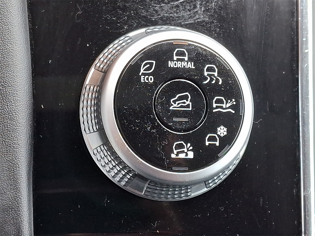 2022 Mitsubishi Outlander SE - Photo 22