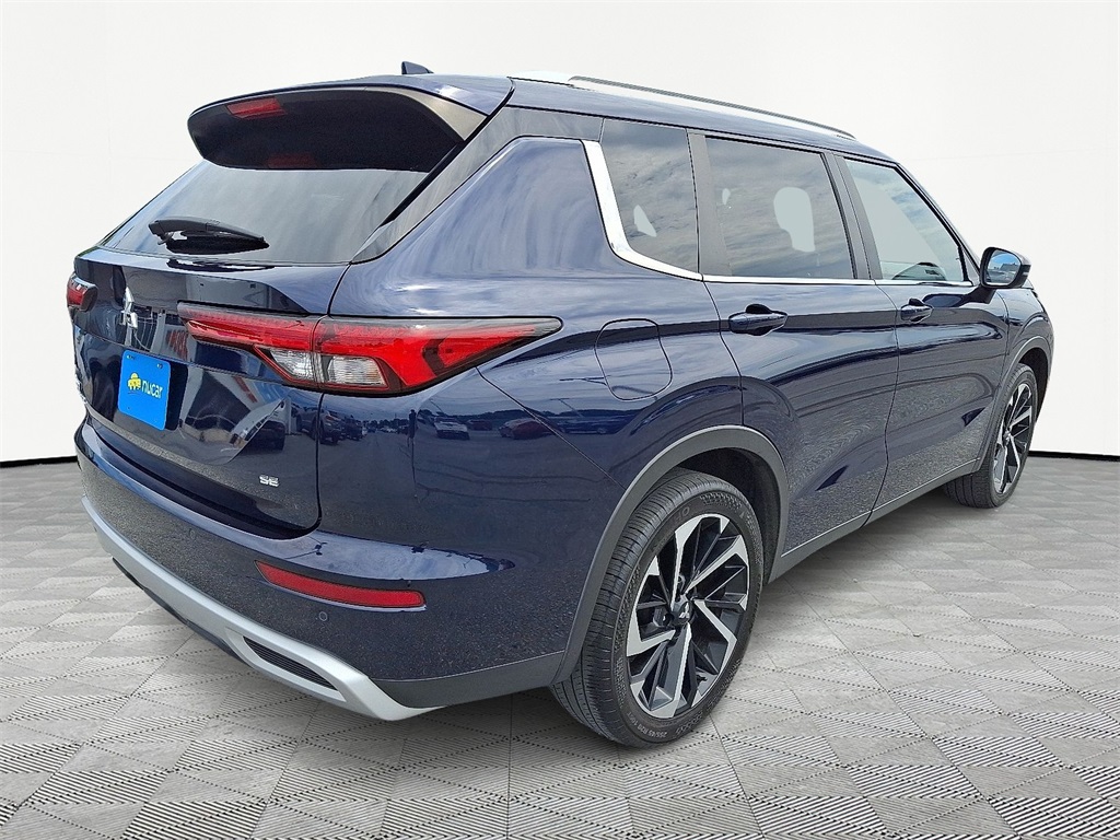 2022 Mitsubishi Outlander SE - Photo 6