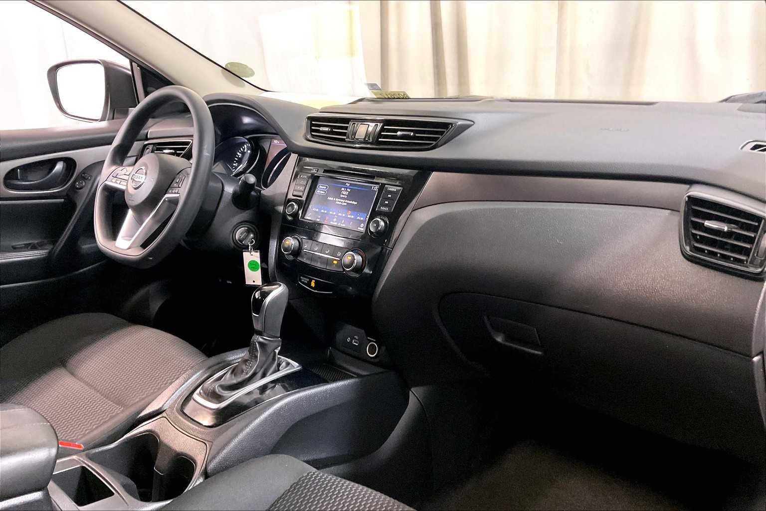 2022 Nissan Rogue Sport S - Photo 14