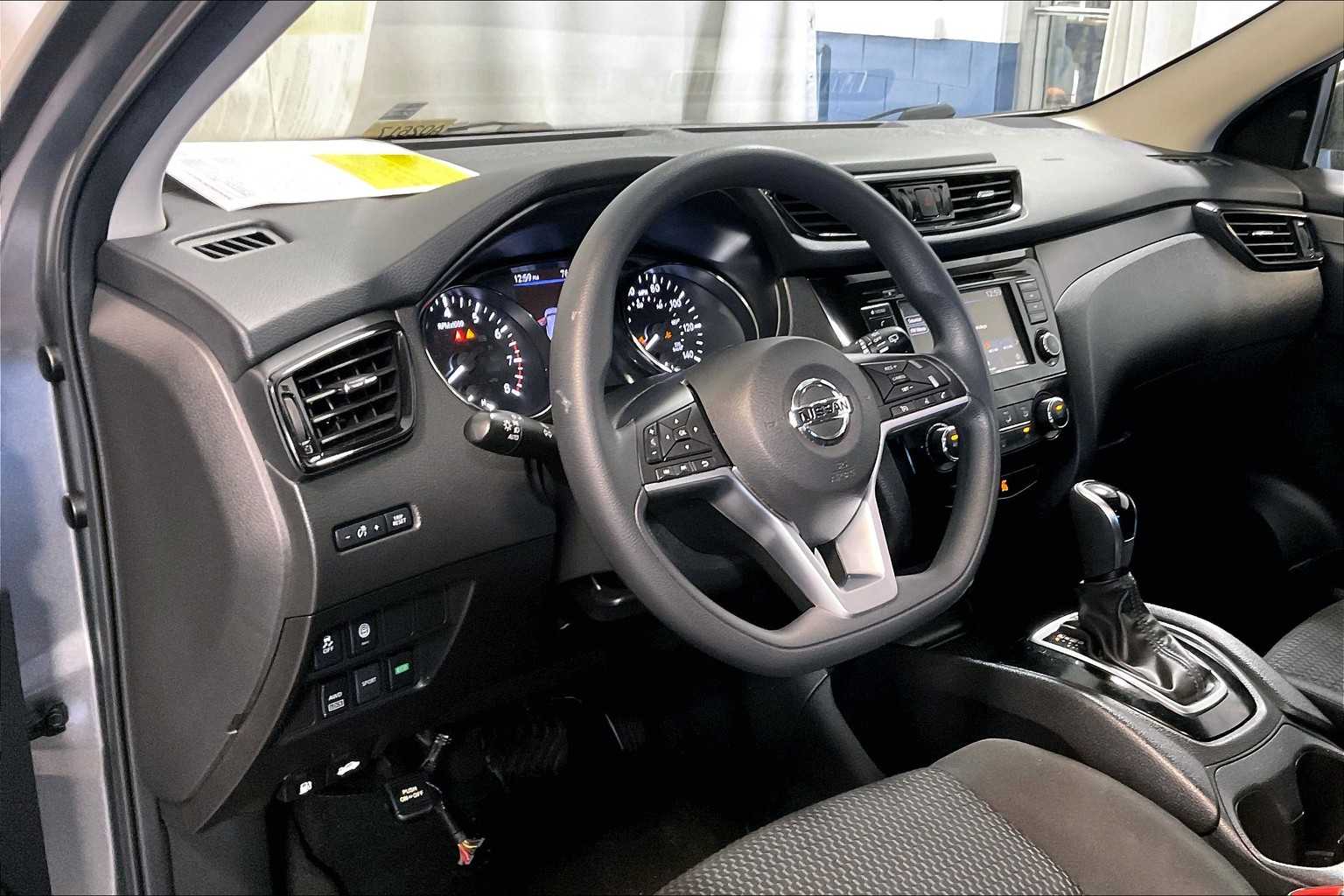 2022 Nissan Rogue Sport S - Photo 8