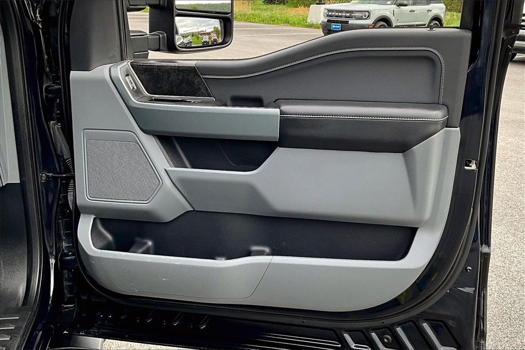 2022 Ford F-150 XLT - Photo 12