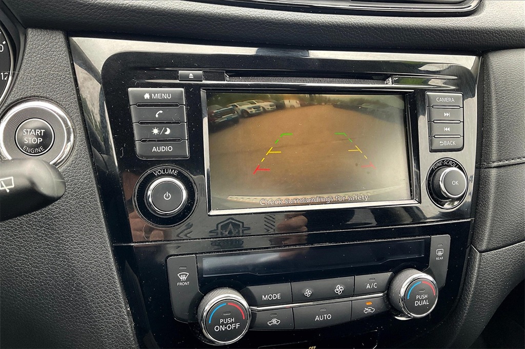 2020 Nissan Rogue SV - Photo 18