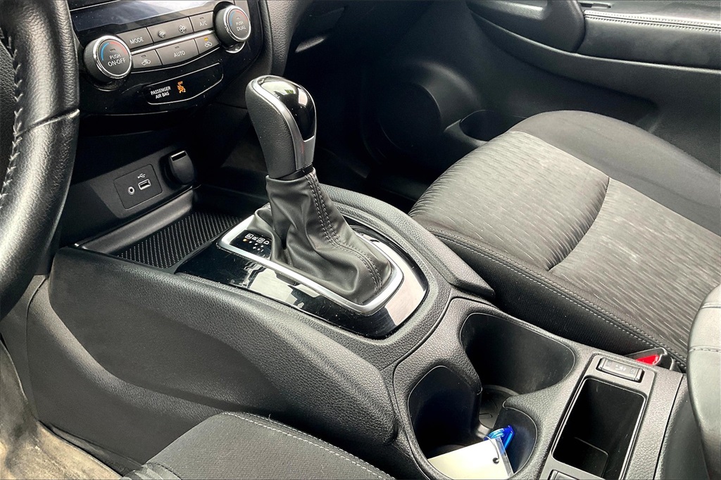 2020 Nissan Rogue SV - Photo 19