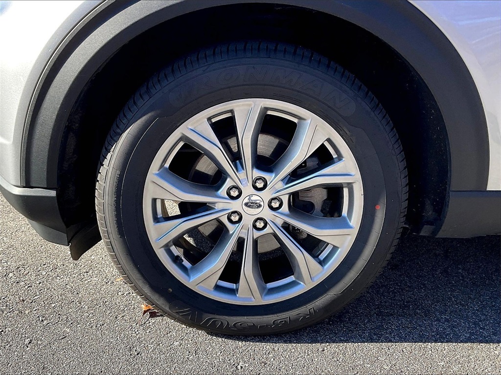 2023 Ford Explorer Limited - Photo 7