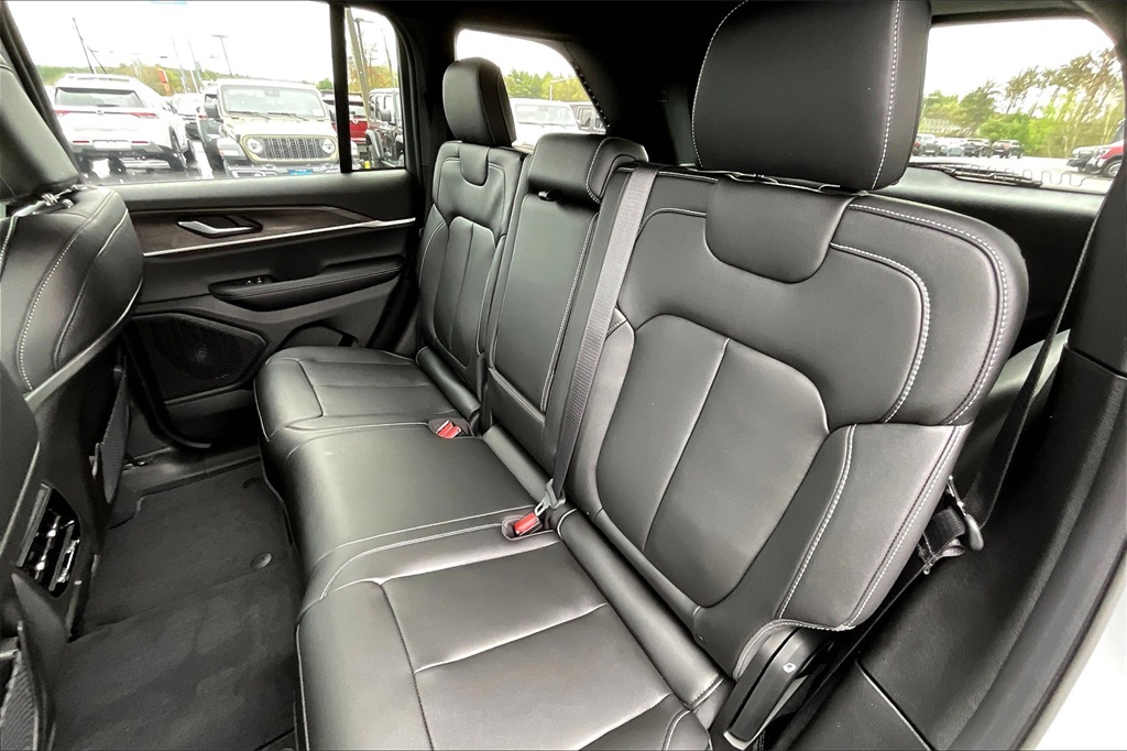 2025 Jeep Grand Cherokee Limited - Photo 15