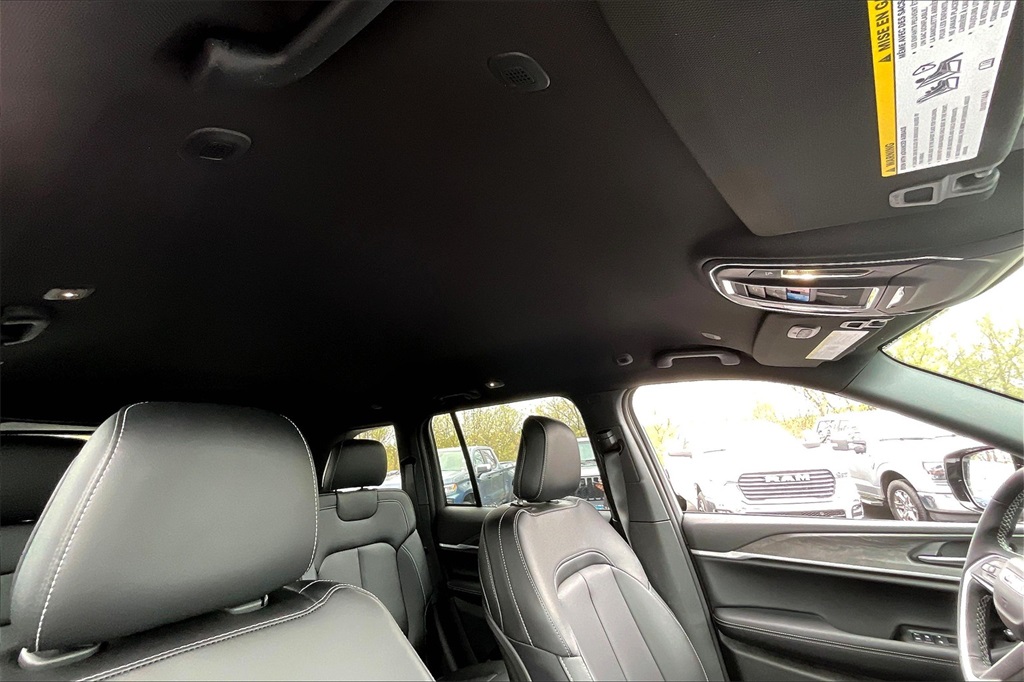 2025 Jeep Grand Cherokee Limited - Photo 18