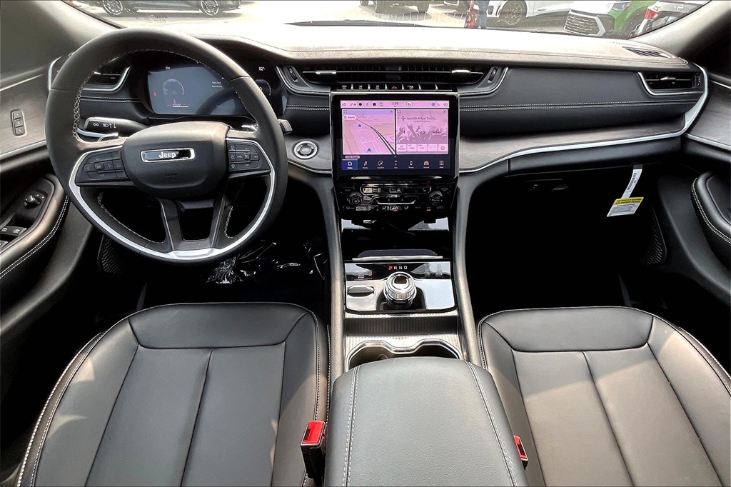 2025 Jeep Grand Cherokee Limited - Photo 12