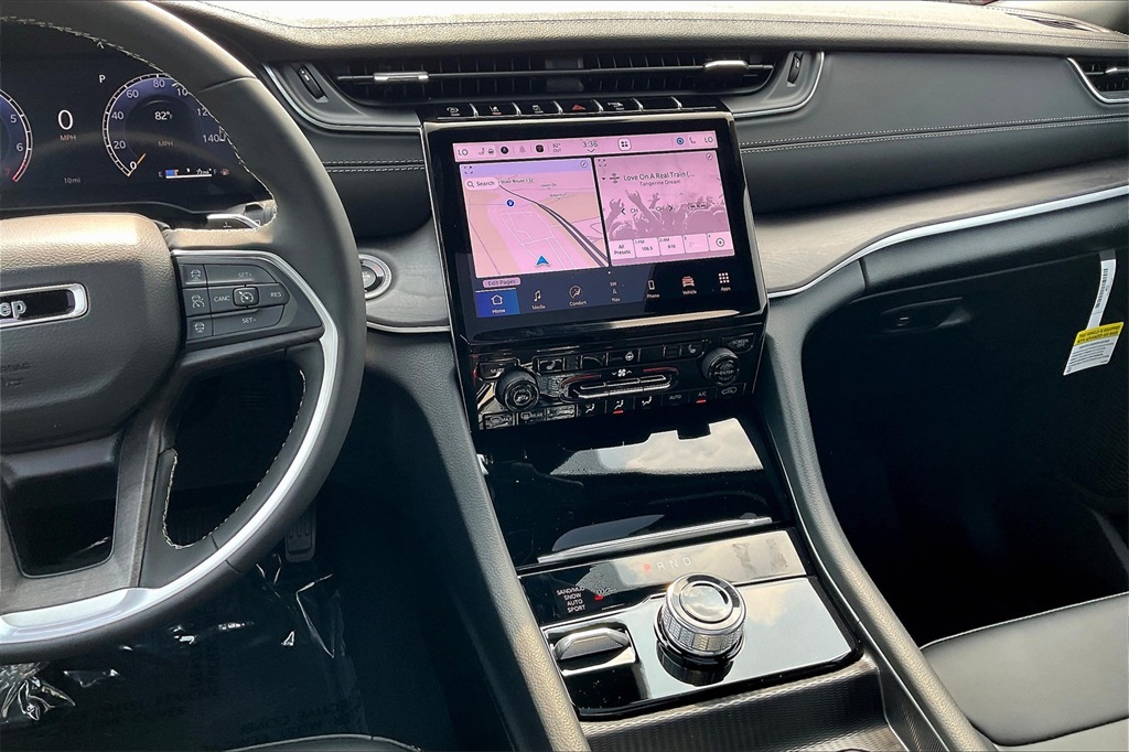 2025 Jeep Grand Cherokee Limited - Photo 13